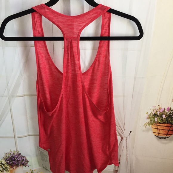 NWT HLUS RED LULULEMON 105 SINGLET TANK - 2 4 6 - Picture 5 of 8